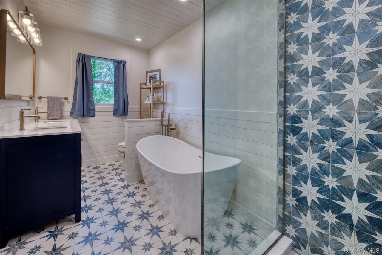 3 Bishop Ave - Photo 7 of 20