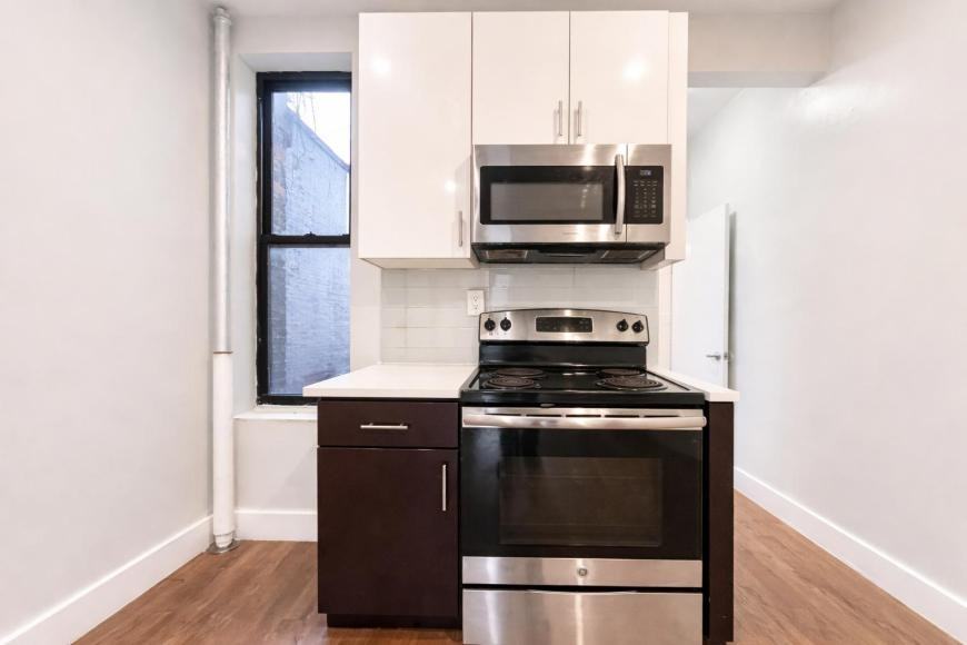 523 W 156th St - Photo 5 of 8