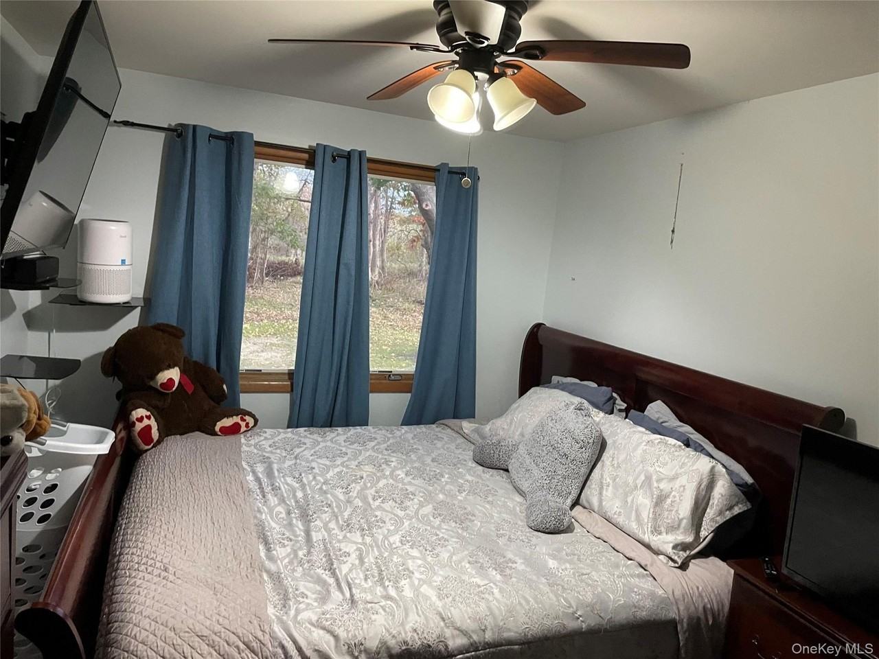 484UNITB Moriches Middle Island Rd - Photo 6 of 8