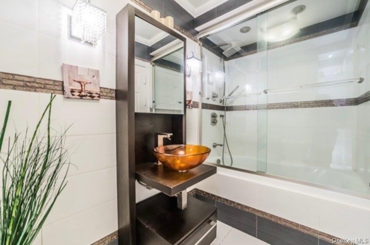 3808 147th St Apt 6f #6F - Photo 3 of 10