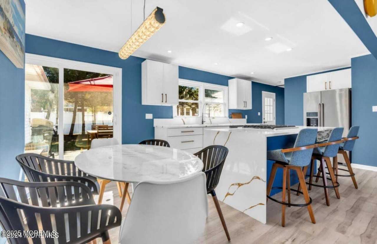 70 Avery Ave - Photo 7 of 21