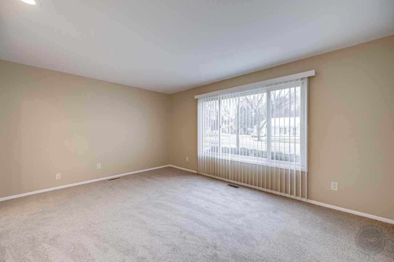 46 Ingleshire Rd - Photo 7 of 37