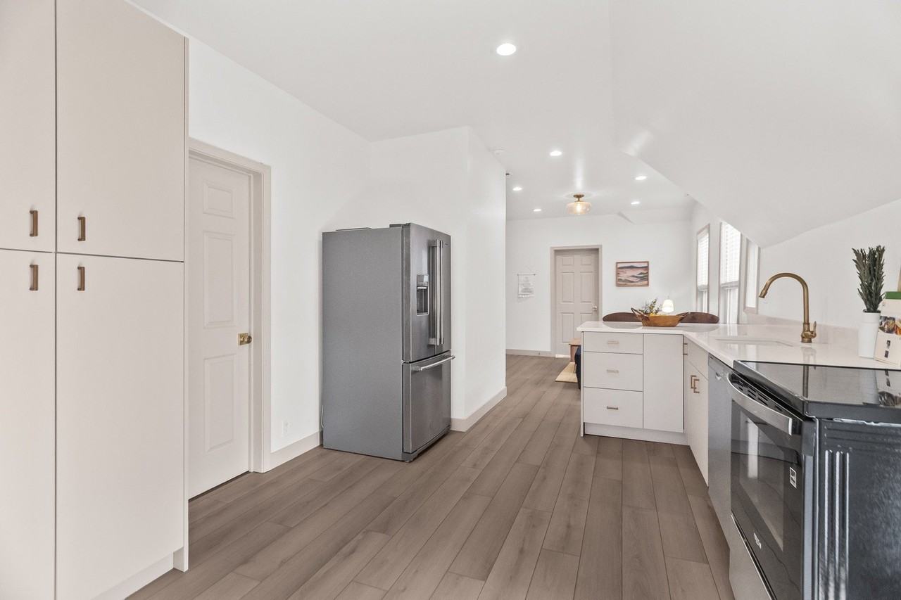 2846 N Troy St Unit 2 #2 - Photo 7 of 18