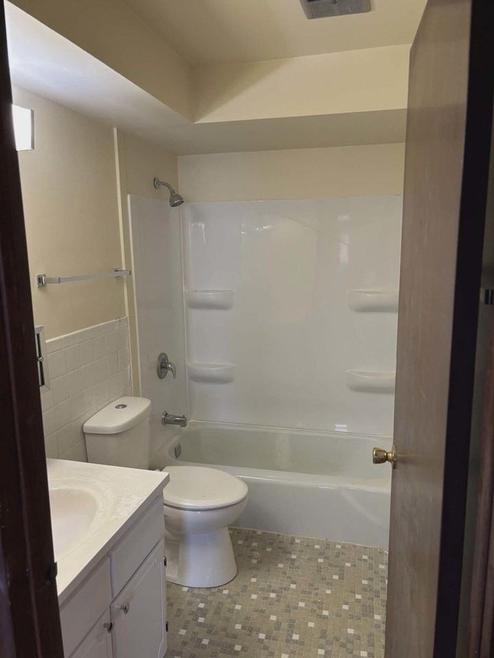 200 Madison St Unit 3b #3B - Photo 5 of 5