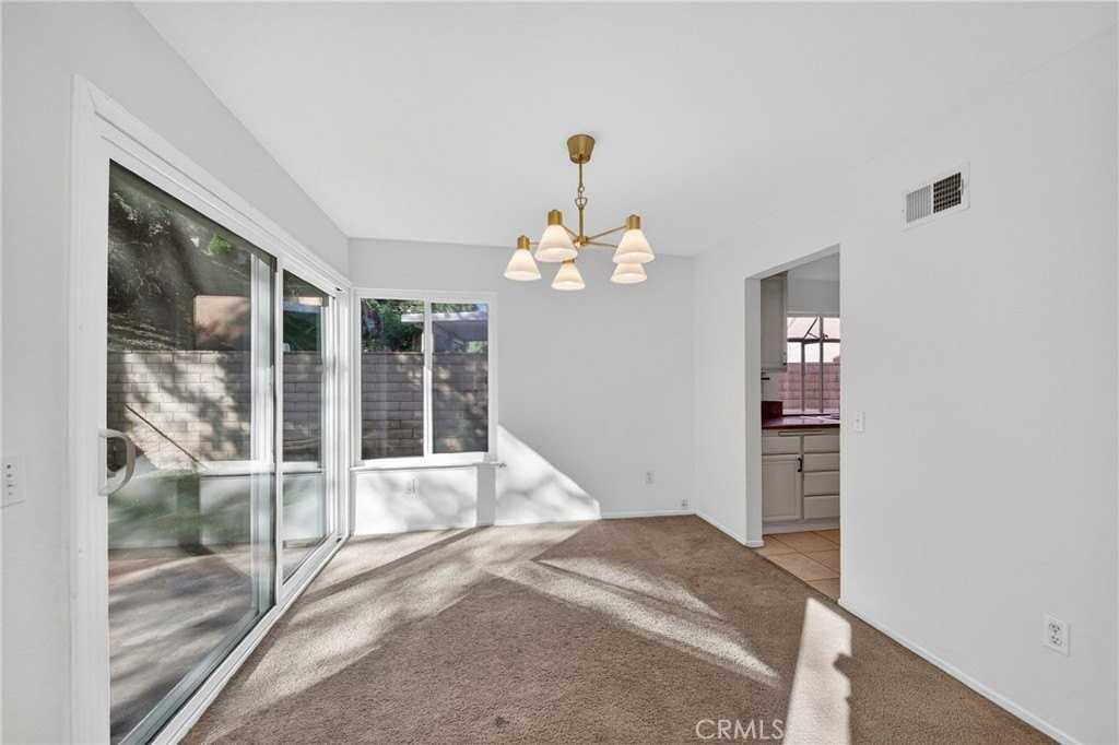 18142 Conestoga Ln - Photo 5 of 20