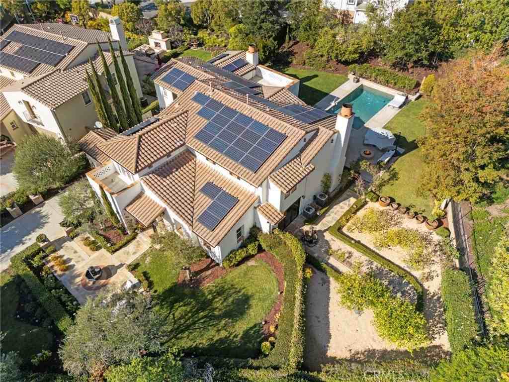 23 Anna Ln - Photo 3 of 39