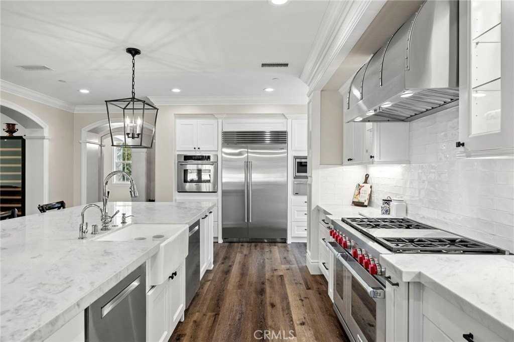 23 Anna Ln - Photo 7 of 39