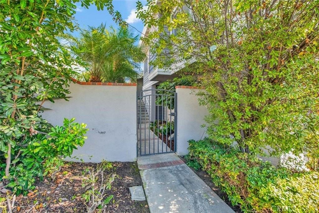 804 Gardenia Way - Photo 4 of 50