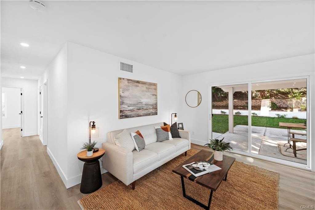 23795 Avenida Columbia - Photo 6 of 28