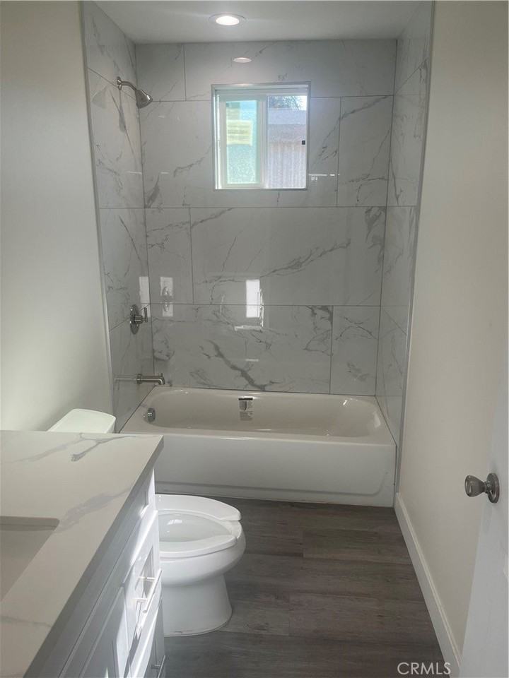 4656 Bell Pl #B - Photo 7 of 15