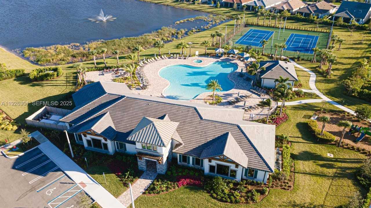 8648 Escue Street - Photo 2 of 7