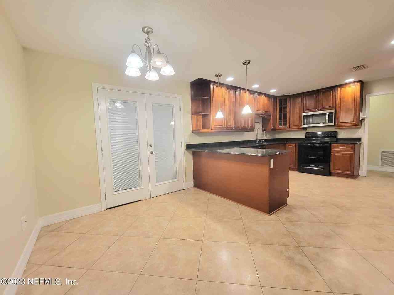 11640 Wellington Way - Photo 6 of 35