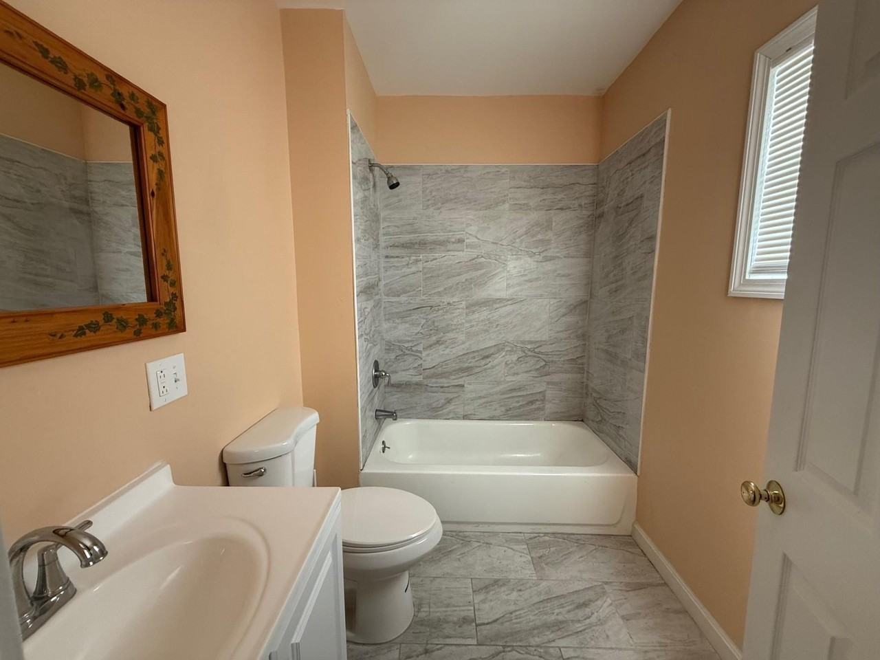 347 Spruce St - Photo 6 of 15