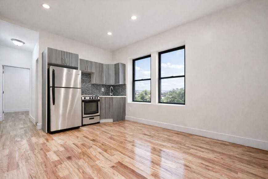 645 W 160th St - Photo 5 of 10