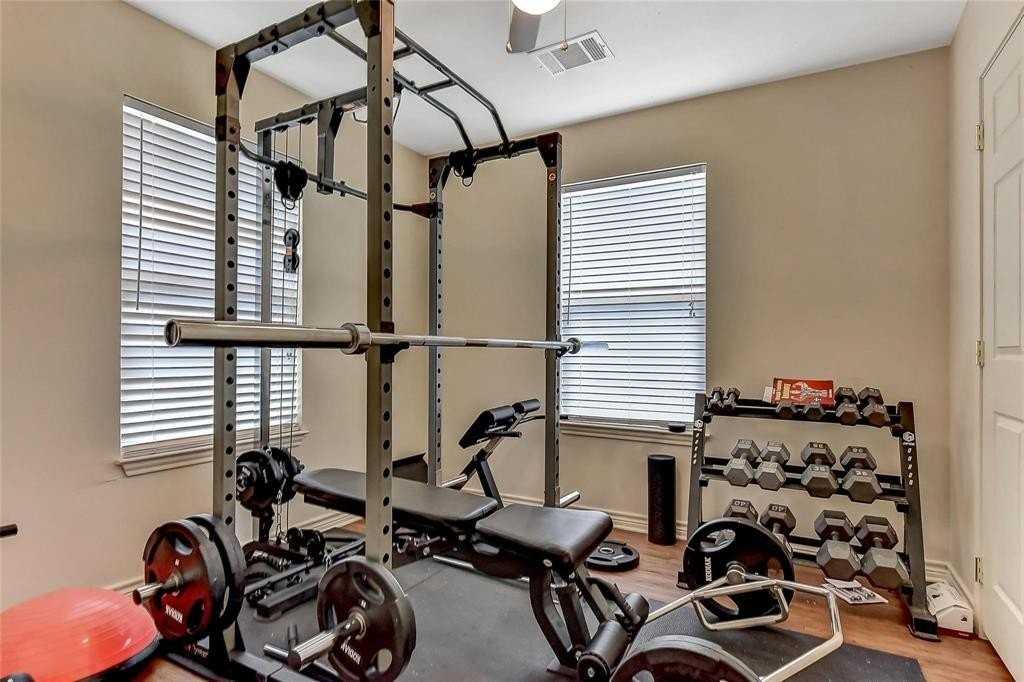 507 1/2 B E Stone Street - Photo 7 of 19