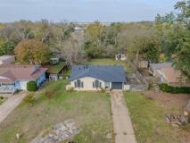 203 Leighton Dr - Photo 1 of 1