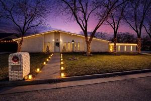 featured image of 2000 Se 10th St