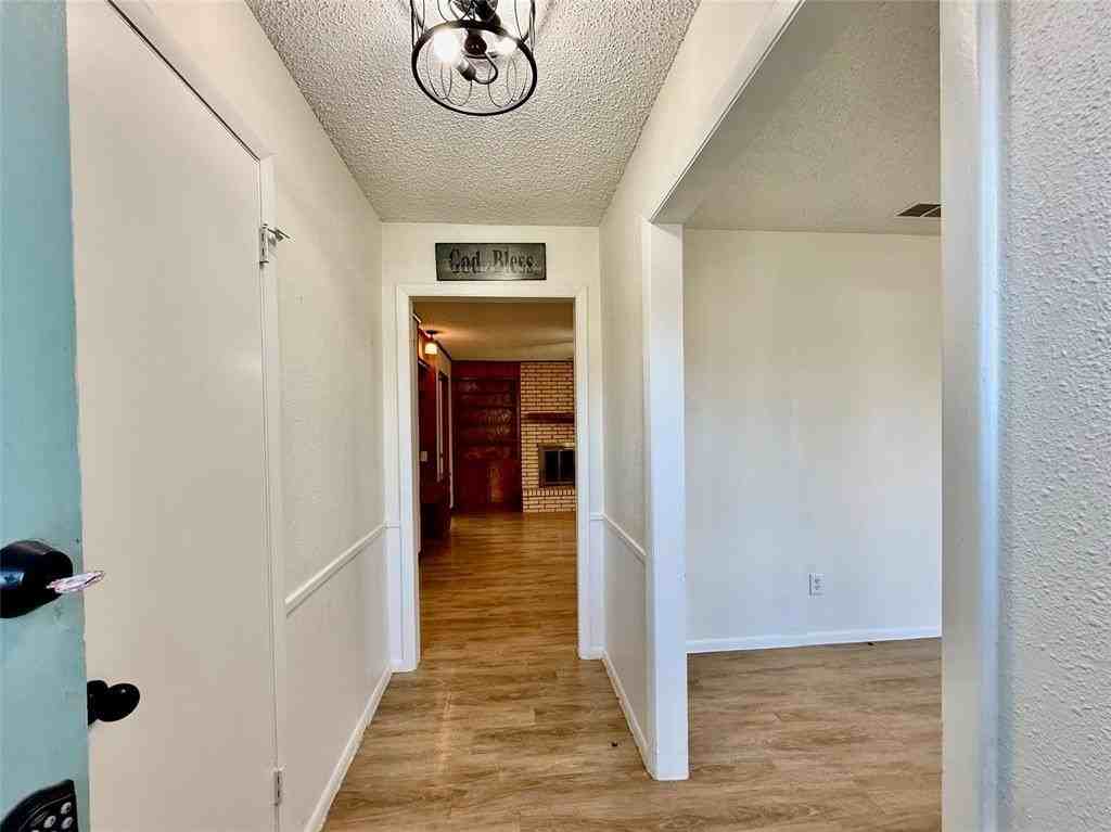 2000 Se 10th St - Photo 3 of 29