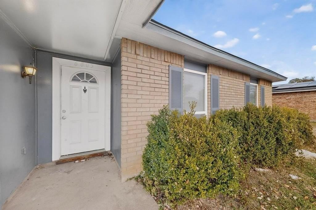 6805 Newcastle Pl - Photo 4 of 30