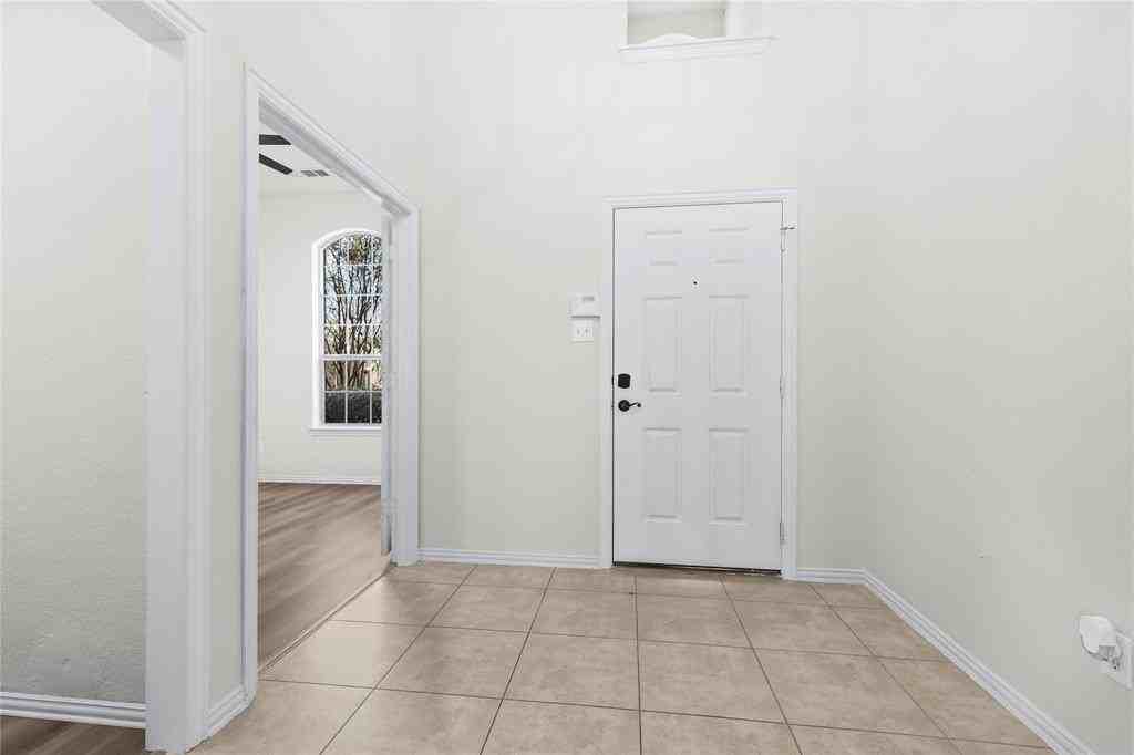 2698 Lake Ridge Dr - Photo 6 of 29