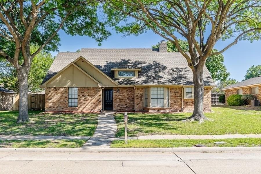 2821 Glen Forest Ln - Photo 2 of 28