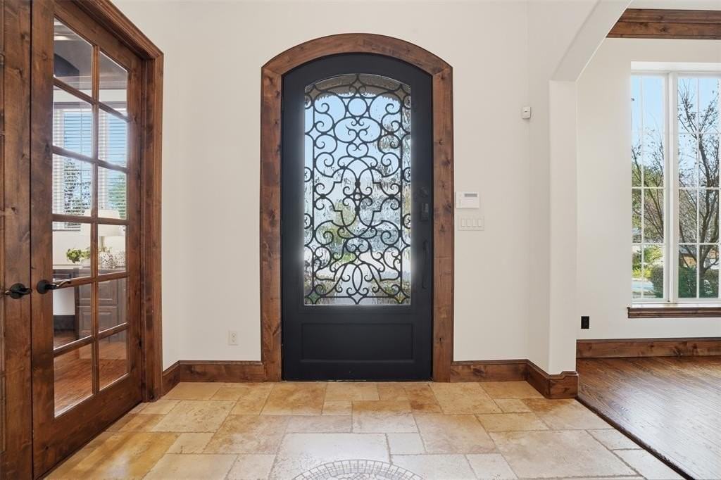 3725 W 5th St - Photo 4 of 38