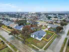 4940 Watkins Dr - Photo 1 of 1