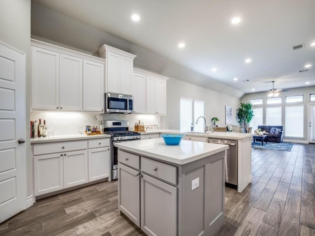 2150 Winsbury - Photo 5 of 12