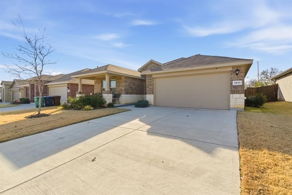 3613 Ridgeway Ln - Photo 2 of 29