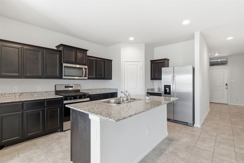 3613 Ridgeway Ln - Photo 5 of 29