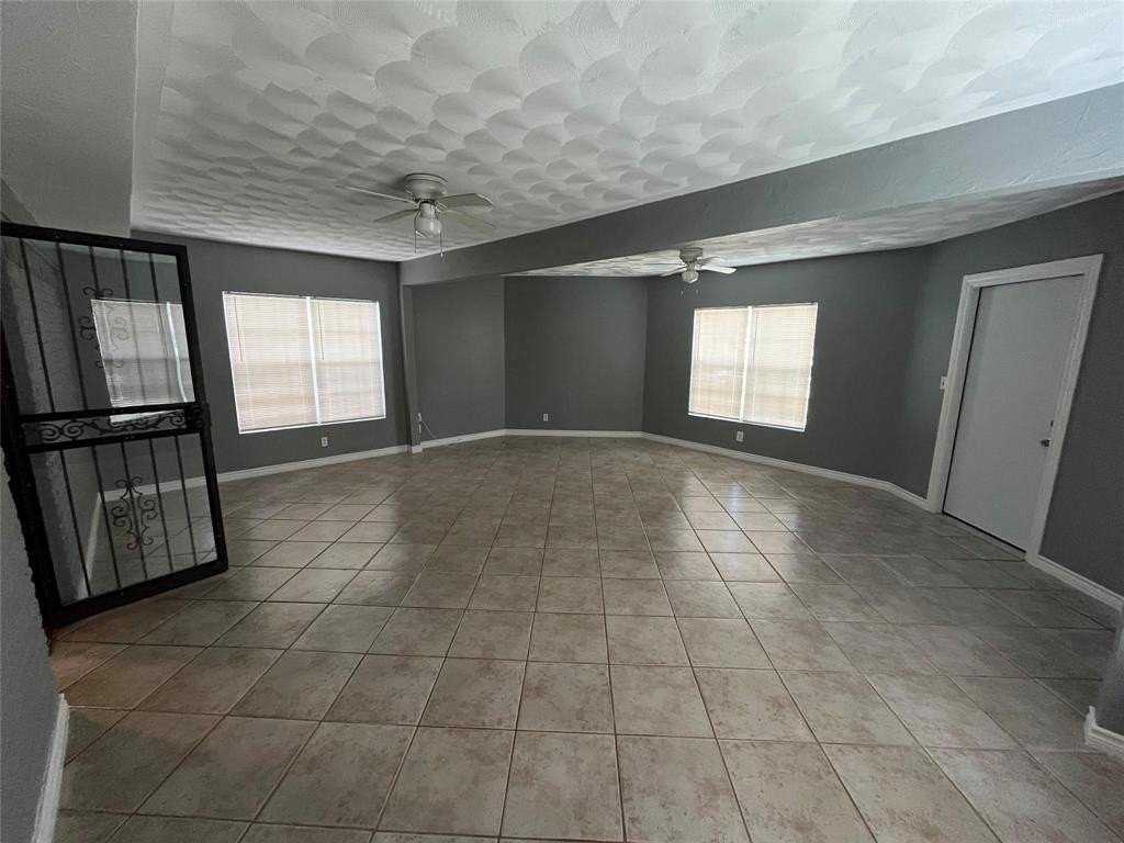 4509 Huntington Dr - Photo 7 of 16