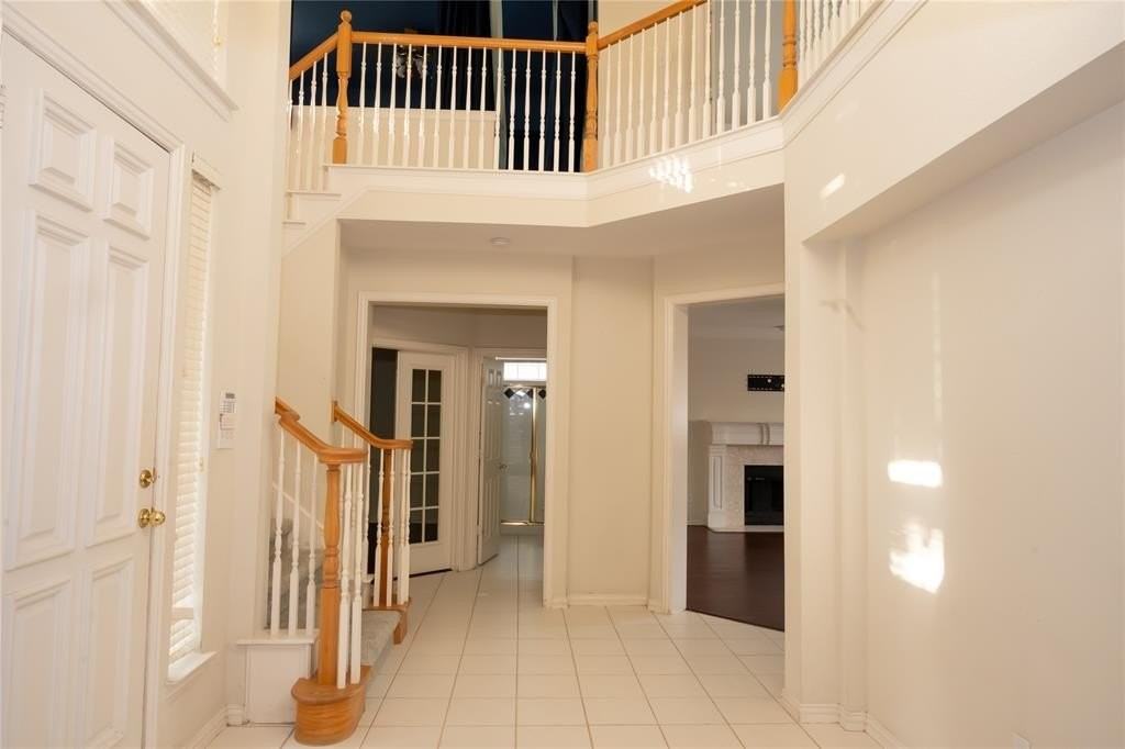 8416 Mesa Verde Dr - Photo 3 of 26