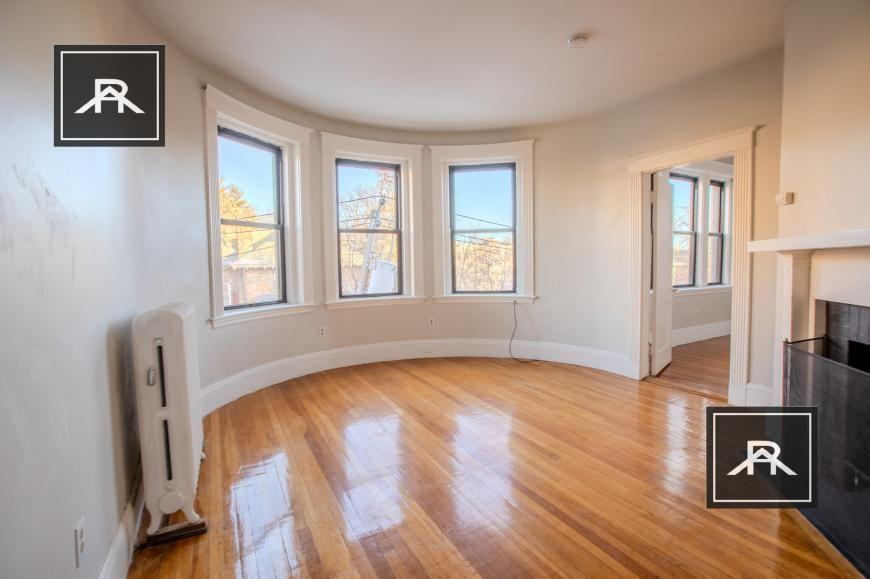 52 Cummings Rd - Photo 4 of 10