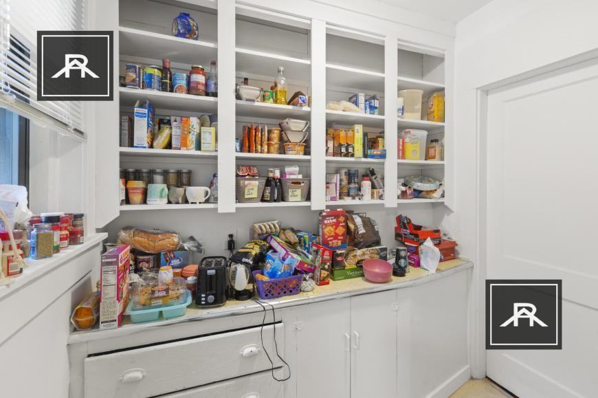 1464 Commonwealth Ave - Photo 4 of 10