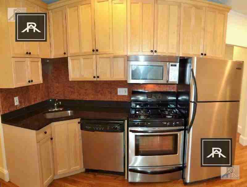 71 Thatcher St - Photo 5 of 10