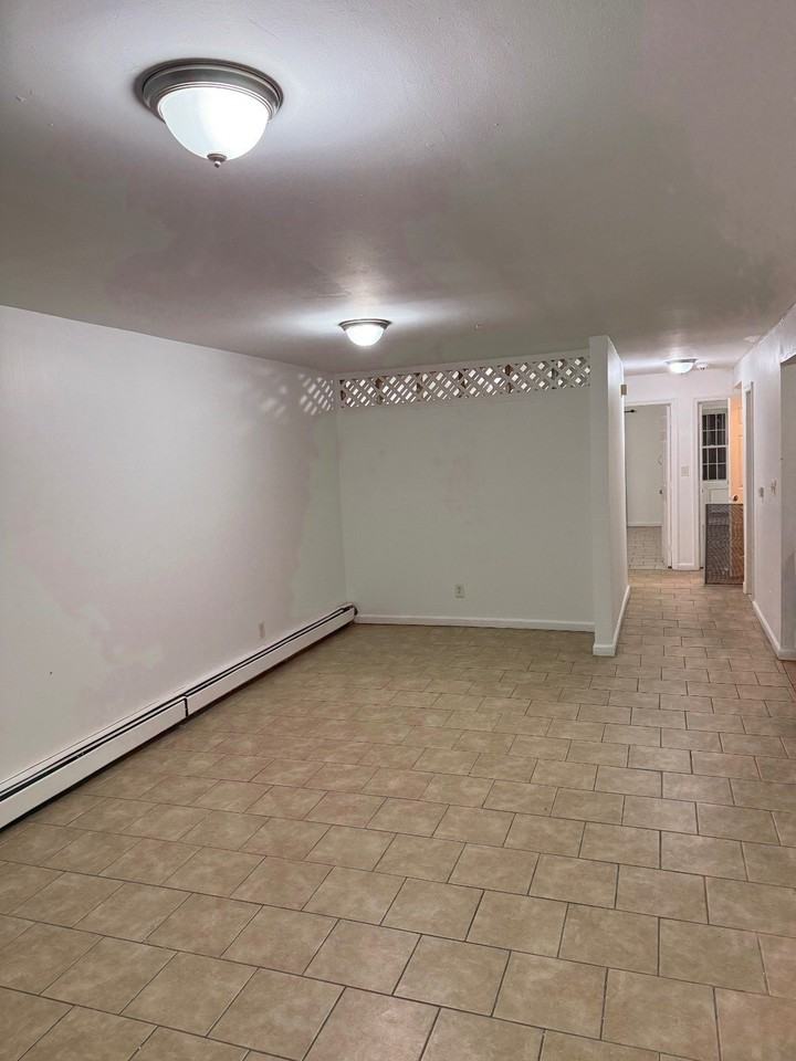 Hicks St - Photo 4 of 9