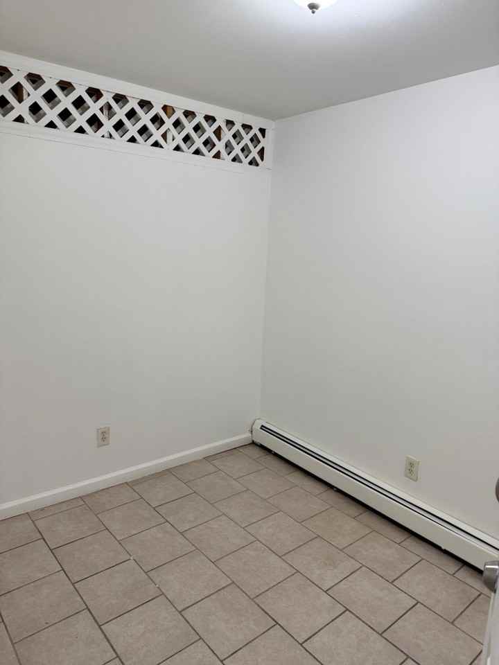 Hicks St - Photo 7 of 9