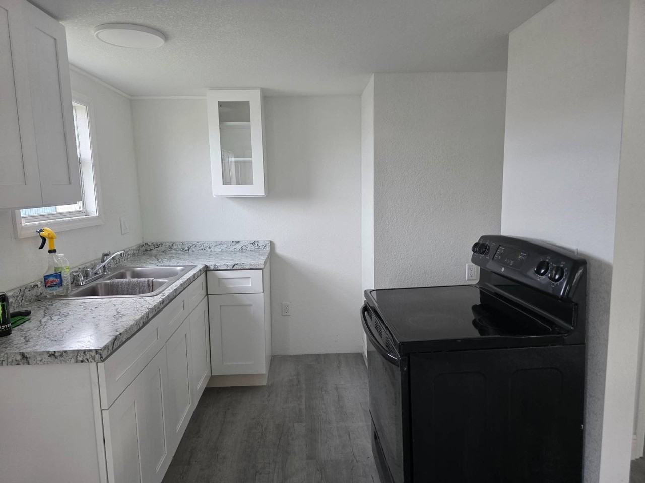 933 Chadrika - Photo 3 of 7