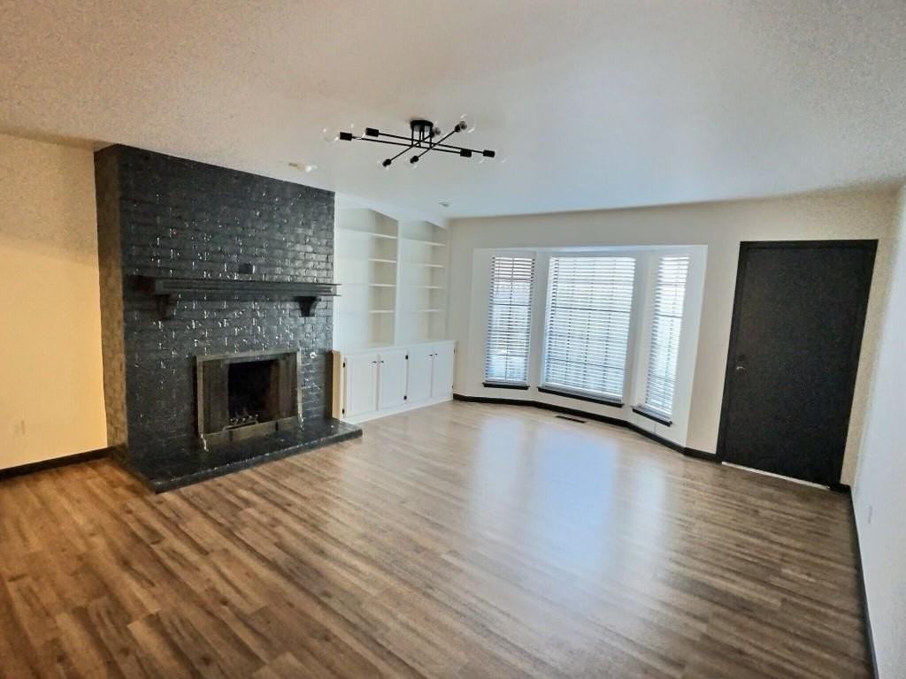 316 Town Park Rd - Photo 5 of 9