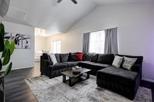 featured image of 2820 Dalewood Pl