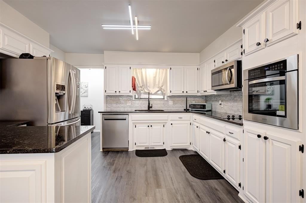 2820 Dalewood Pl - Photo 6 of 27