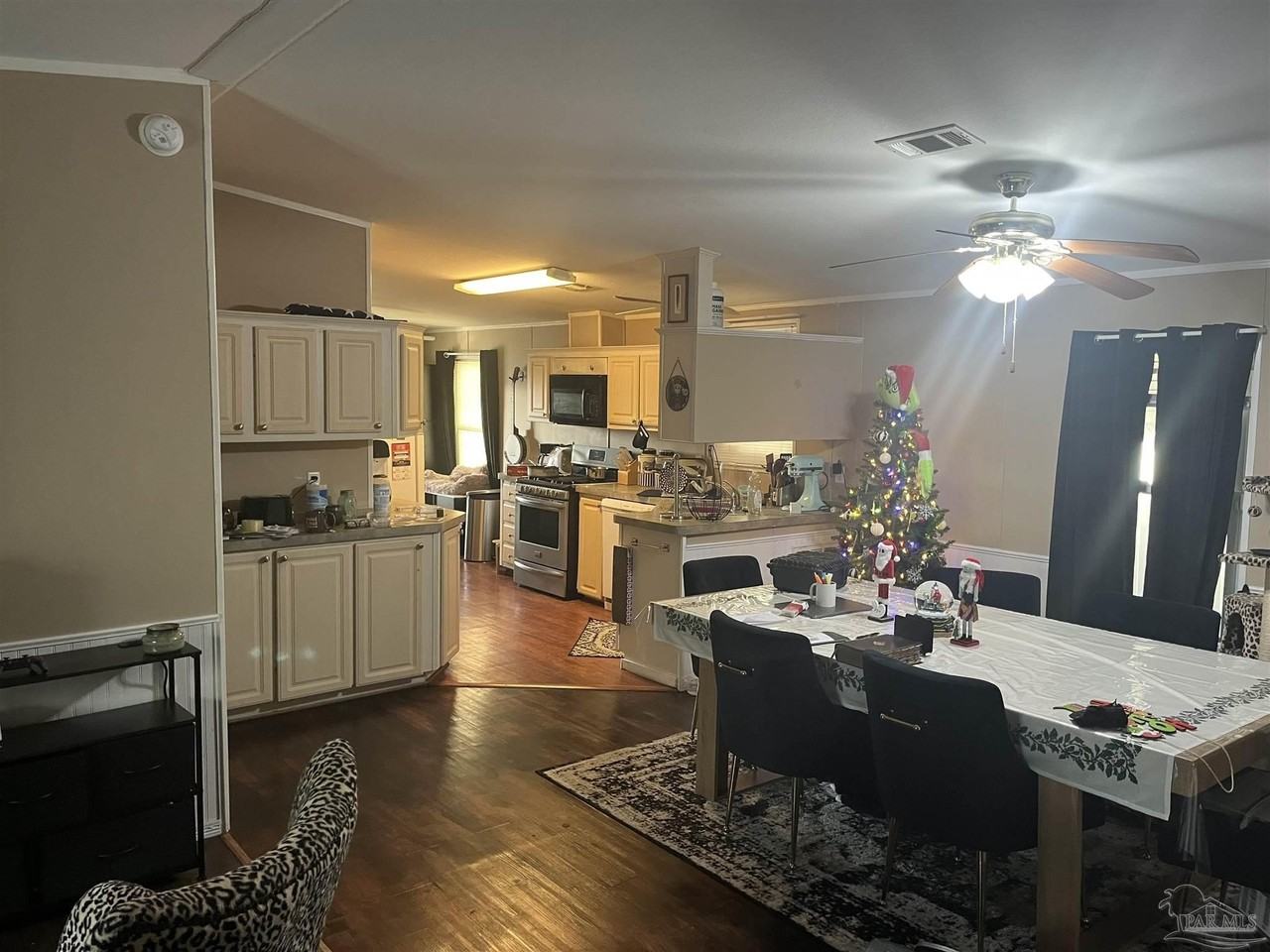 5434 Rogers Ave - Photo 4 of 9