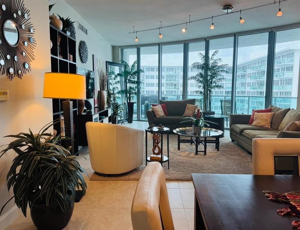 3333 Ne 32nd Ave #1204 - Photo 6 of 50