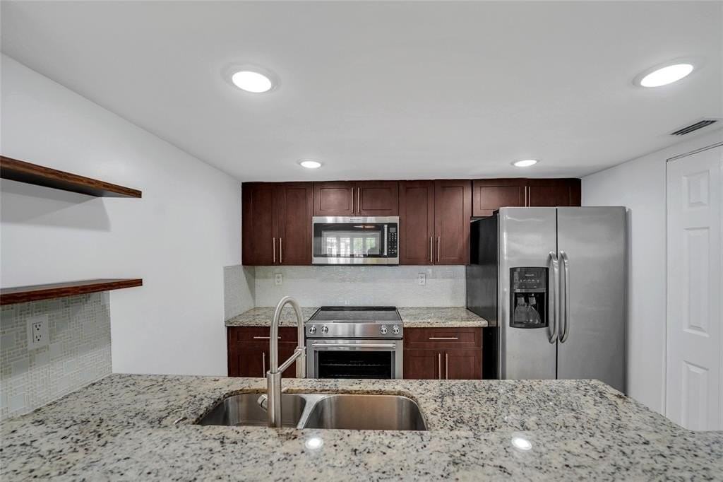 4550 Sw 68th Court Cir #54-8 - Photo 3 of 36