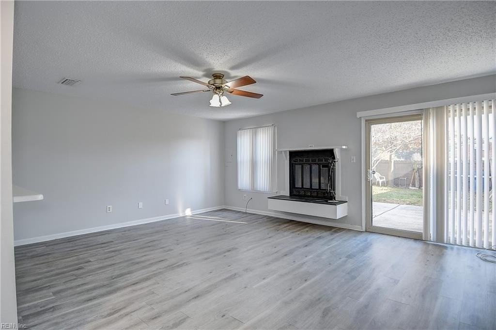 4823 Afton Ct - Photo 6 of 39