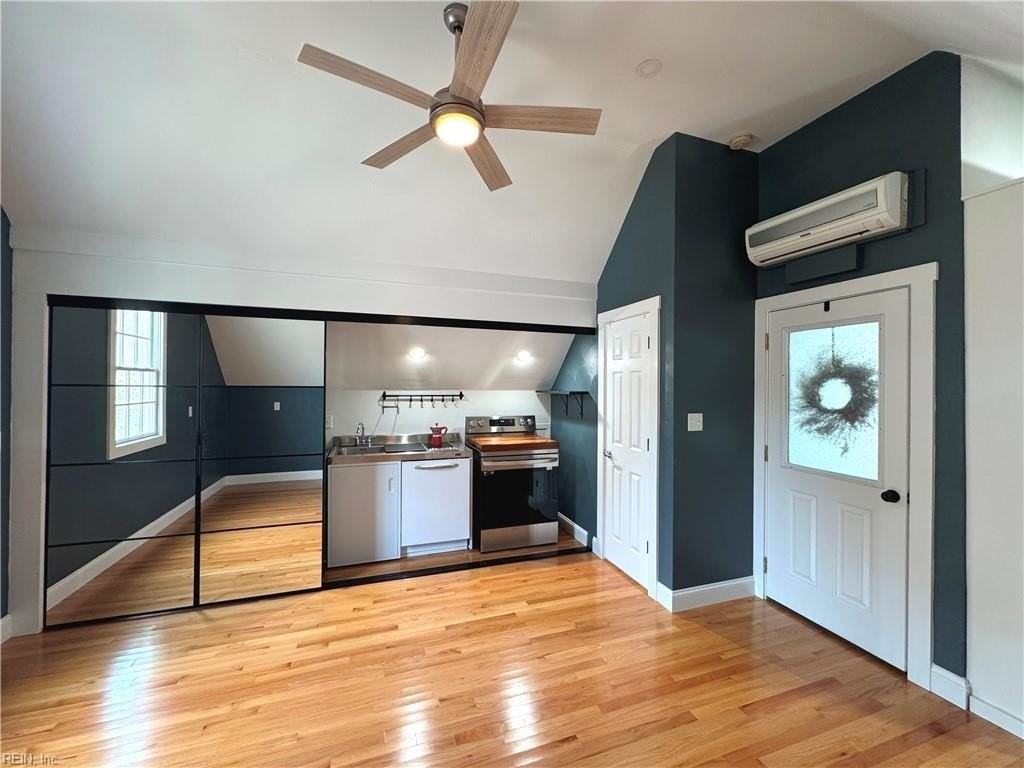 9543 26th Bay St #B - Photo 5 of 28