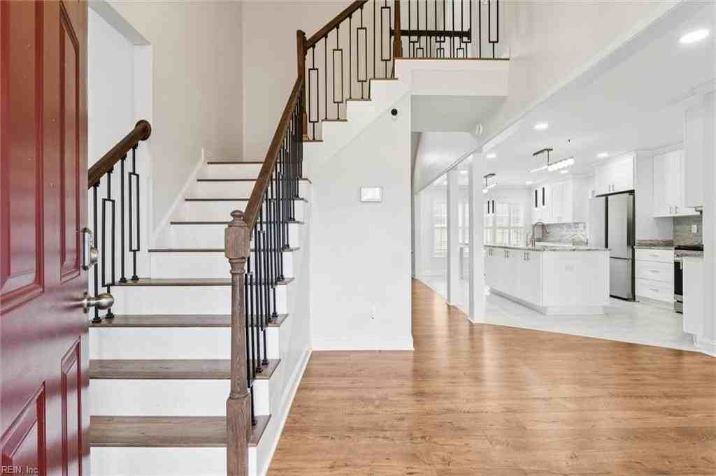 105 Bennington Ct - Photo 5 of 45