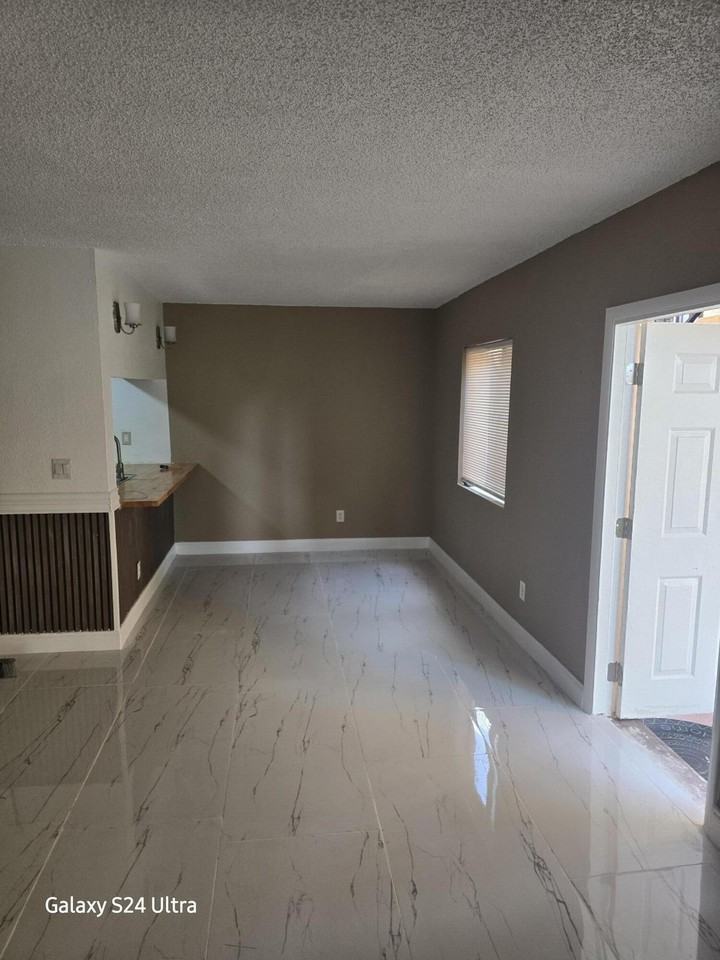 6023 10th Ave N #115 - Photo 3 of 9