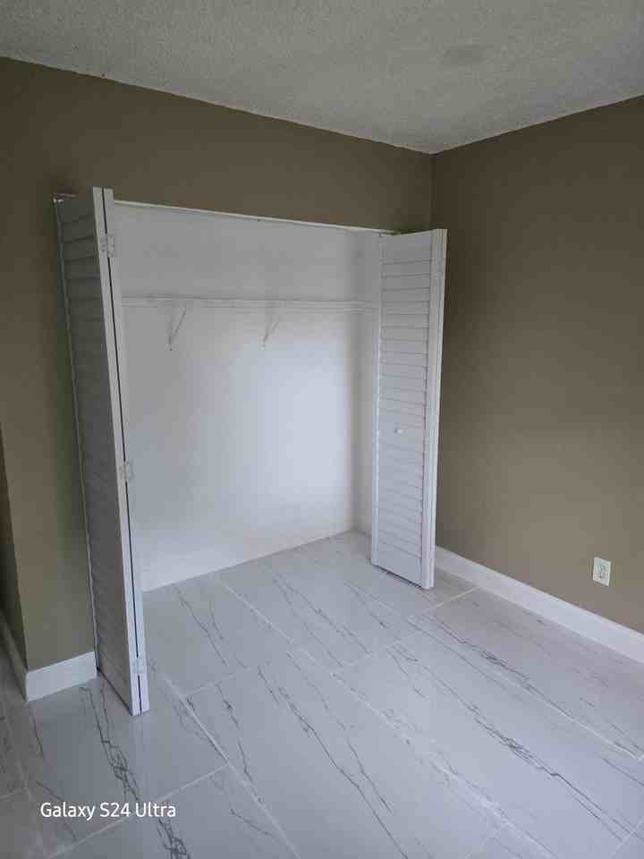 6023 10th Ave N #115 - Photo 4 of 9