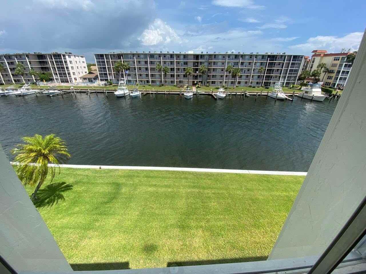 125 Shore Ct #304B - Photo 3 of 8